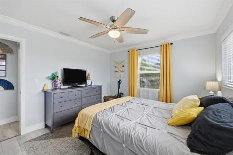 807 W Ocean Avenue Lantana FL 33462