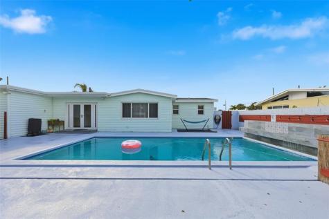807 W Ocean Avenue Lantana FL 33462