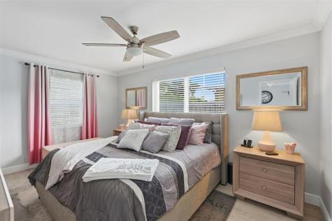 807 W Ocean Avenue Lantana FL 33462