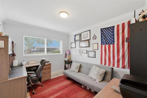 807 W Ocean Avenue Lantana FL 33462