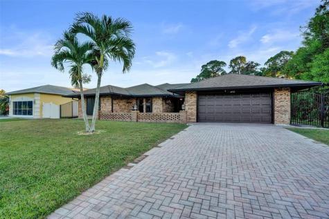 766-750 SE Cavern Avenue Port St Lucie FL 34983