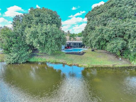 1618 The 12th Fairway Wellington FL 33414