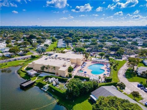8845 NW 14th Street Plantation FL 33322