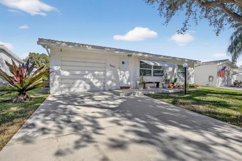 8845 NW 14th Street Plantation FL 33322