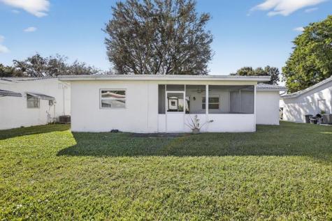 8845 NW 14th Street Plantation FL 33322