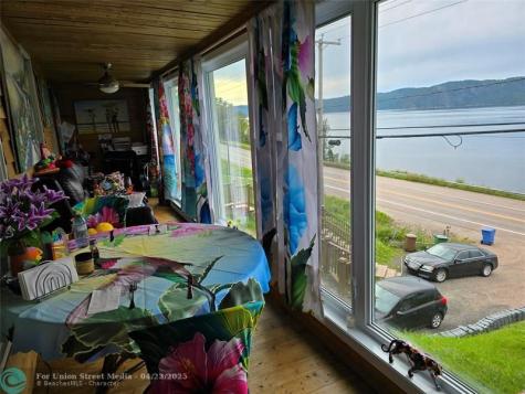 6975 S Blvd.de La Grande Baie Sud Other County - Not In USA QC G7B 3P6