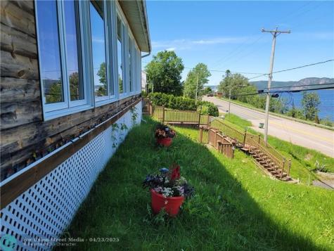 6975 S Blvd.de La Grande Baie Sud Other County - Not In USA QC G7B 3P6