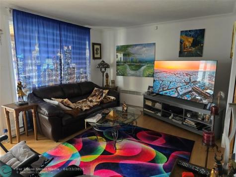 6975 S Blvd.de La Grande Baie Sud Other County - Not In USA QC G7B 3P6