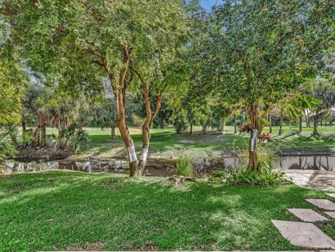 3580 Canary Palm Court Pompano Beach FL 33069