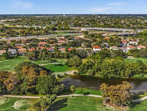 3580 Canary Palm Court Pompano Beach FL 33069