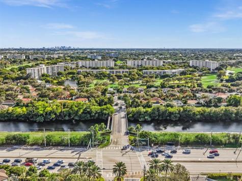 3580 Canary Palm Court Pompano Beach FL 33069