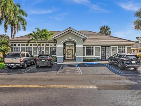 3580 Canary Palm Court Pompano Beach FL 33069