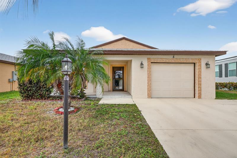 5 Flamenco Way Port St Lucie FL 34952