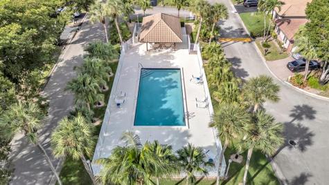 10940 Cypress Run Circle Coral Springs FL 33071