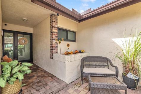 10940 Cypress Run Circle Coral Springs FL 33071
