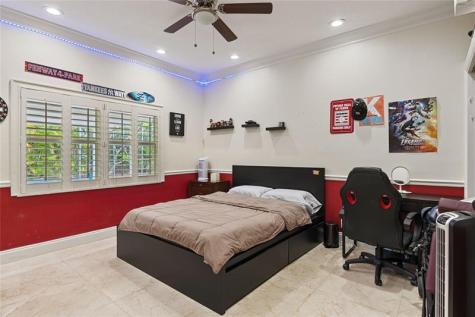 16686 Golfview Drive Weston FL 33326