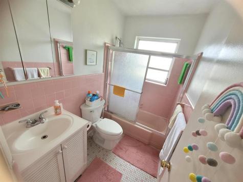 1045 NE 135th Street North Miami FL 33161
