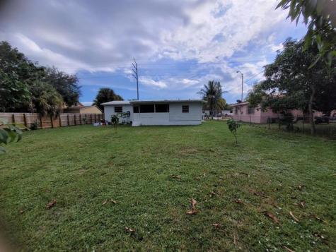1045 NE 135th Street North Miami FL 33161