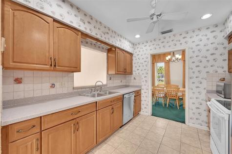 7480 NW 9th Street Plantation FL 33317