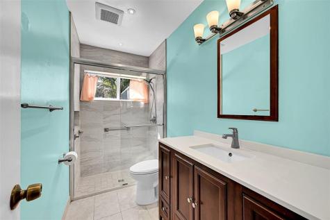 7480 NW 9th Street Plantation FL 33317
