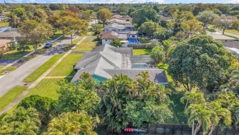 7480 NW 9th Street Plantation FL 33317