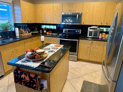 5522 NW 125th Terrace Coral Springs FL 33076