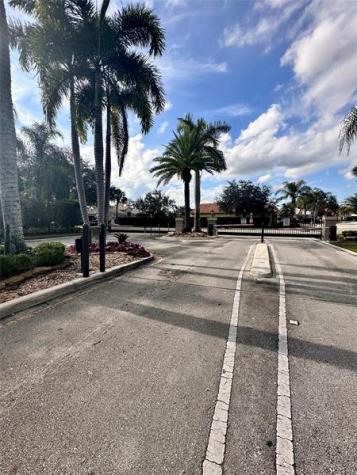 5522 NW 125th Terrace Coral Springs FL 33076
