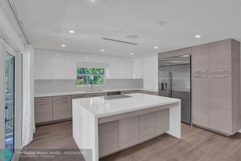 109 SE Olive Way Boca Raton FL 33432