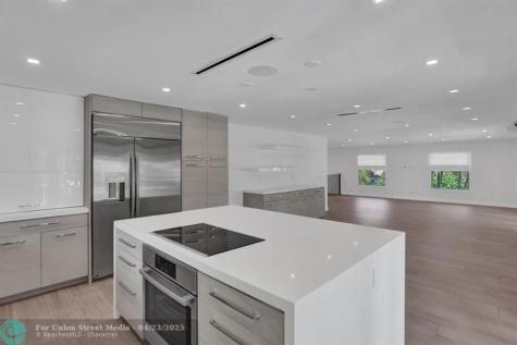 109 SE Olive Way Boca Raton FL 33432