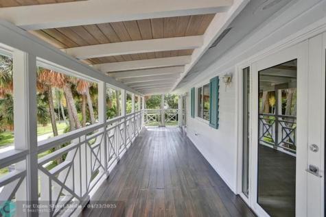 109 SE Olive Way Boca Raton FL 33432