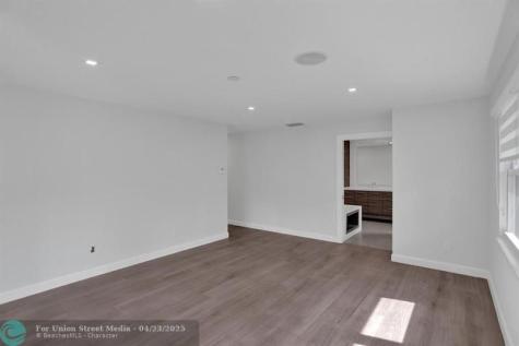 109 SE Olive Way Boca Raton FL 33432