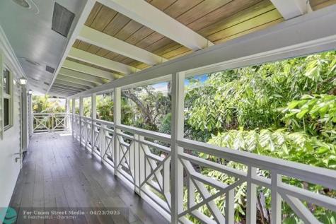 109 SE Olive Way Boca Raton FL 33432