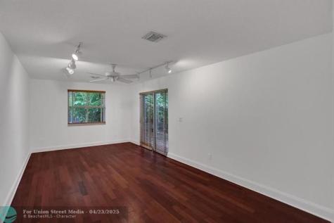 109 SE Olive Way Boca Raton FL 33432