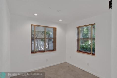 109 SE Olive Way Boca Raton FL 33432