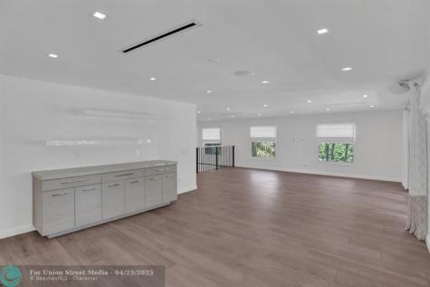 109 SE Olive Way Boca Raton FL 33432