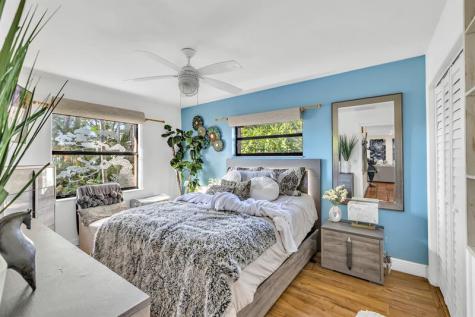 980 SW 70th Avenue Plantation FL 33317