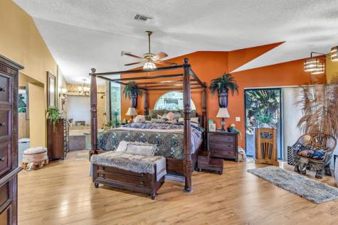 980 SW 70th Avenue Plantation FL 33317