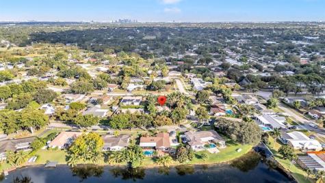 980 SW 70th Avenue Plantation FL 33317