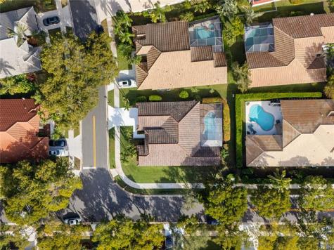 833 Heron Road Weston FL 33326