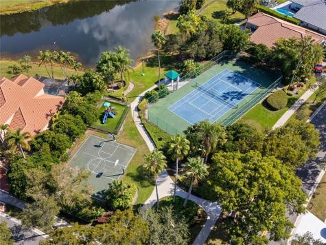 833 Heron Road Weston FL 33326