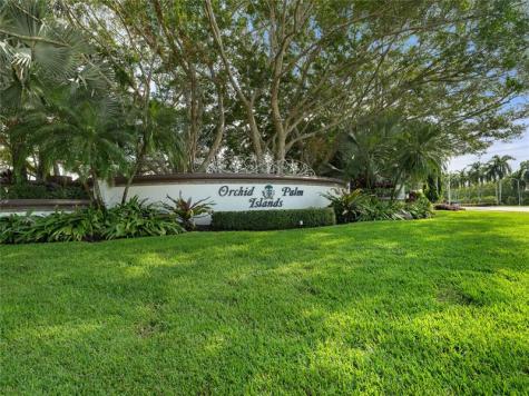 833 Heron Road Weston FL 33326