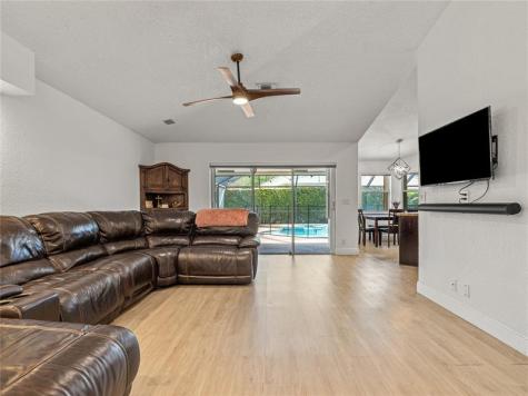 833 Heron Road Weston FL 33326