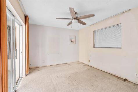 5702 NW 47th Lane Tamarac FL 33319
