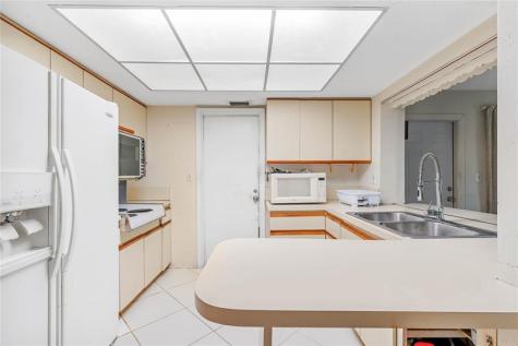5702 NW 47th Lane Tamarac FL 33319