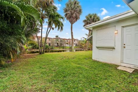 5702 NW 47th Lane Tamarac FL 33319