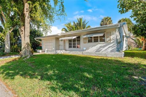 5702 NW 47th Lane Tamarac FL 33319