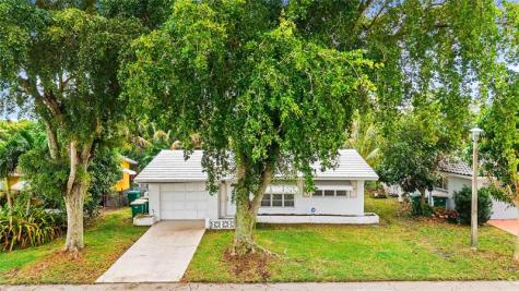 5702 NW 47th Lane Tamarac FL 33319