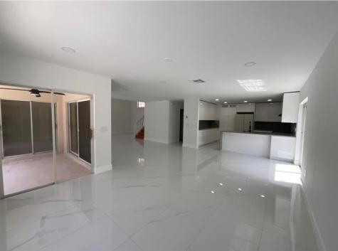 6805 NW 75th Place Parkland FL 33067