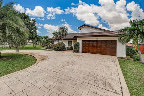 1962 NW 110th Lane Coral Springs FL 33071