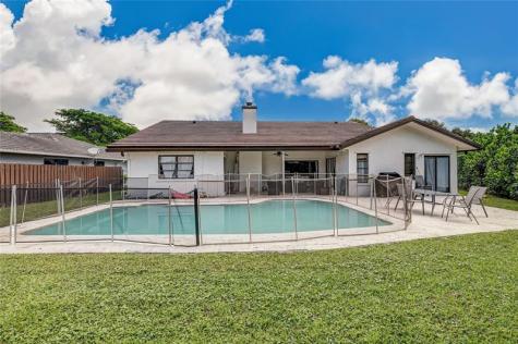1962 NW 110th Lane Coral Springs FL 33071